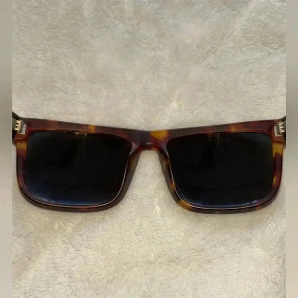 Gently used with rag bag brown co-ed smoke free home - Picture 4 of 6